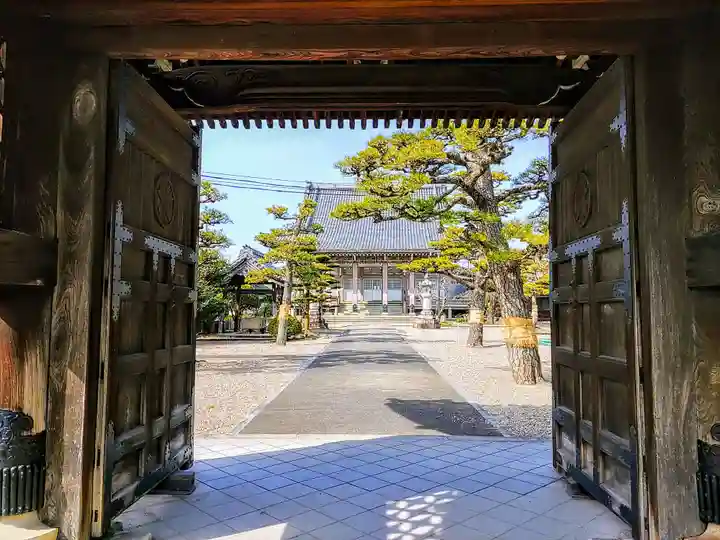 空臨寺の本殿・本堂