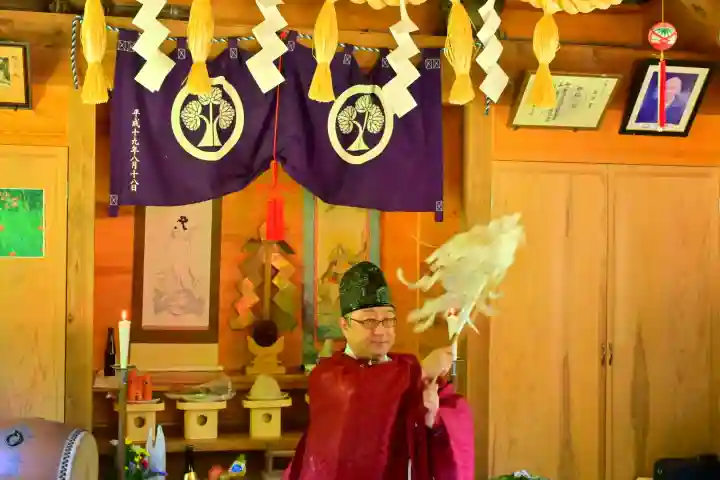 郡殿の池弁財天社(新潟県)