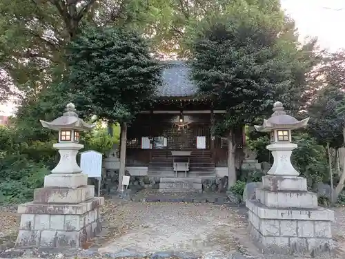 尾津神社の本殿・本堂
