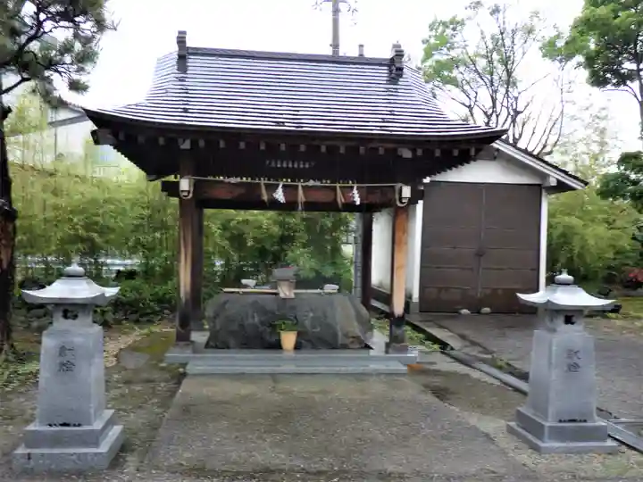 於保多神社の手水舎