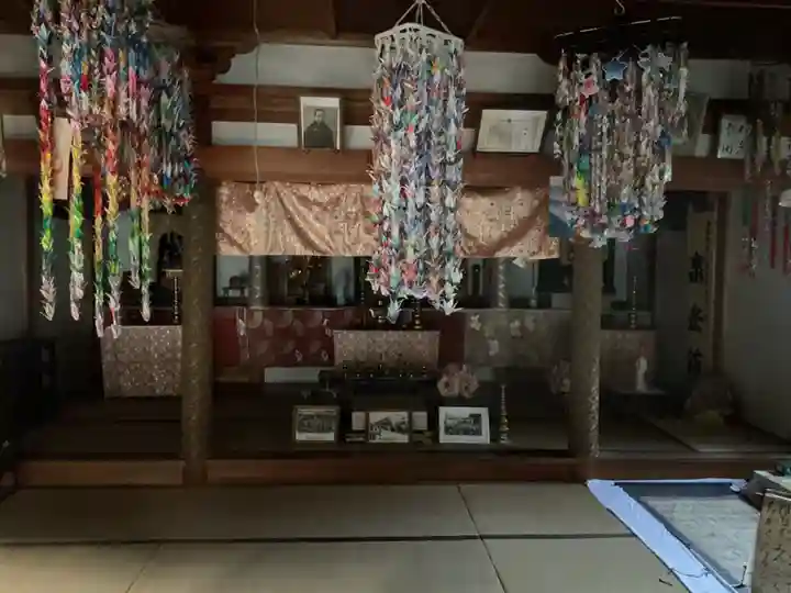 湯屋寺の本殿・本堂