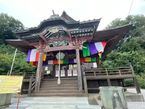 埼玉厄除け開運大師・龍泉寺（切り絵御朱印発祥の寺）の本殿