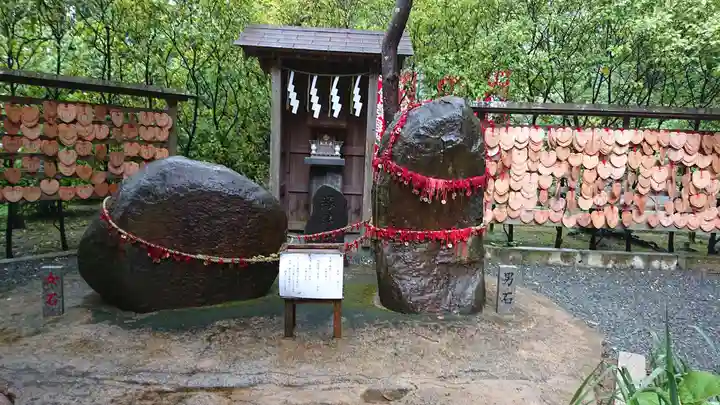 葛原岡神社の末社・摂社