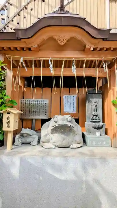 十番稲荷神社の像