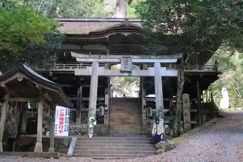 鞍馬寺の鳥居