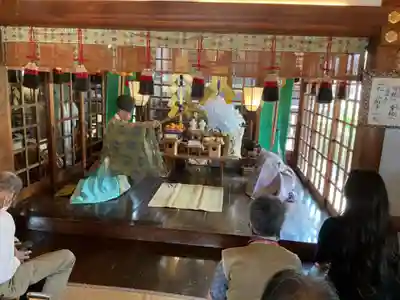 三輪神社の本殿・本堂