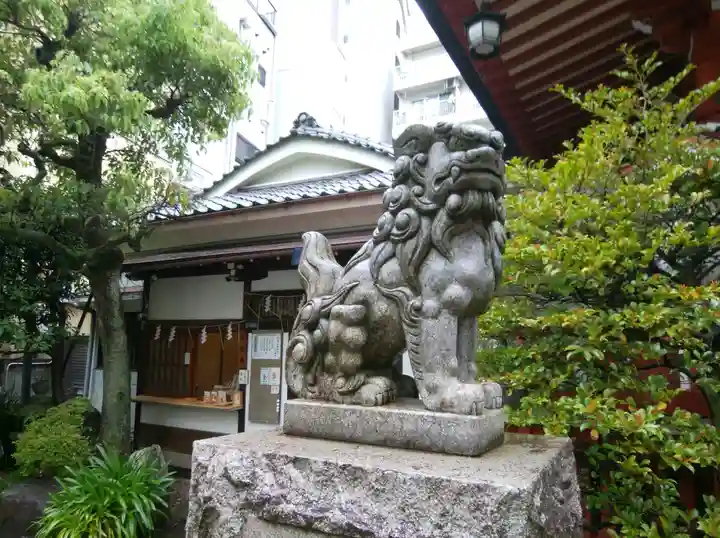 秋葉神社の狛犬