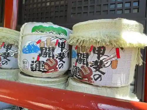 山中諏訪神社の{uncategorized: "未分類", other: "その他", undefined: "問題あり", building: "その他建物", grave: "お墓", sacred_gate: "鳥居", guardian: "狛犬", statue: "像", buddha: "仏像", history: "歴史", nature: "自然", garden: "庭園", animal: "動物", pagoda: "塔", temizu: "手水舎", mountain_gate: "山門・神門", sanctuary: "本殿・本堂", subordinate: "末社・摂社", art: "芸術", scenery: "景色", jizo: "地蔵", ema: "絵馬", goshuin: "御朱印", omikuji: "おみくじ", items: "授与品その他", amulet: "お守り", goshuincho: "御朱印帳", eats: "食事", festival: "お祭り", votive_dance: "神楽", shichigosan: "七五三参", wedding: "結婚式", experience: "体験その他", initially: "初詣", around: "周辺", anti_infection: "感染症対策"}