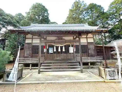 白川神社の本殿・本堂