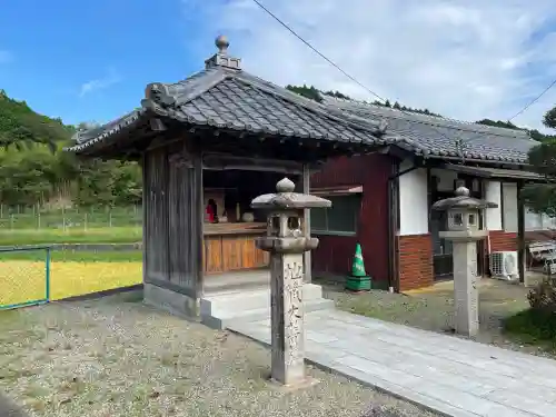 山中地蔵堂(滋賀県)