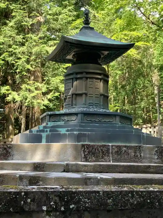 日光東照宮の{uncategorized: "未分類", other: "その他", undefined: "問題あり", building: "その他建物", grave: "お墓", sacred_gate: "鳥居", guardian: "狛犬", statue: "像", buddha: "仏像", history: "歴史", nature: "自然", garden: "庭園", animal: "動物", pagoda: "塔", temizu: "手水舎", mountain_gate: "山門・神門", sanctuary: "本殿・本堂", subordinate: "末社・摂社", art: "芸術", scenery: "景色", jizo: "地蔵", ema: "絵馬", goshuin: "御朱印", omikuji: "おみくじ", items: "授与品その他", amulet: "お守り", goshuincho: "御朱印帳", eats: "食事", festival: "お祭り", votive_dance: "神楽", shichigosan: "七五三参", wedding: "結婚式", experience: "体験その他", initially: "初詣", around: "周辺", anti_infection: "感染症対策"}