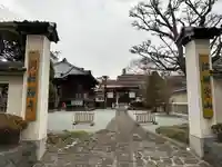 洞林寺の山門・神門