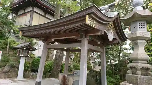 坂井神社の手水舎