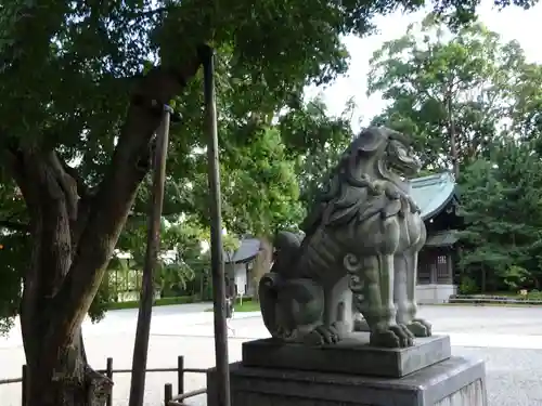 寒川神社の狛犬