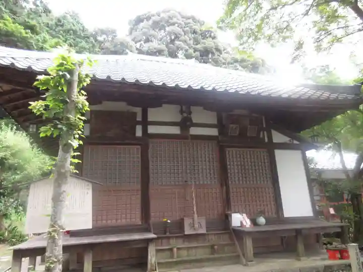 清閑寺の本殿・本堂