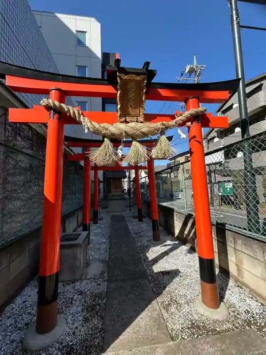 稲荷大神の{uncategorized: "未分類", other: "その他", undefined: "問題あり", building: "その他建物", grave: "お墓", sacred_gate: "鳥居", guardian: "狛犬", statue: "像", buddha: "仏像", history: "歴史", nature: "自然", garden: "庭園", animal: "動物", pagoda: "塔", temizu: "手水舎", mountain_gate: "山門・神門", sanctuary: "本殿・本堂", subordinate: "末社・摂社", art: "芸術", scenery: "景色", jizo: "地蔵", ema: "絵馬", goshuin: "御朱印", omikuji: "おみくじ", items: "授与品その他", amulet: "お守り", goshuincho: "御朱印帳", eats: "食事", festival: "お祭り", votive_dance: "神楽", shichigosan: "七五三参", wedding: "結婚式", experience: "体験その他", initially: "初詣", around: "周辺", anti_infection: "感染症対策"}