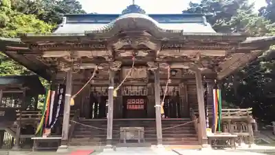 金華山黄金山神社の本殿・本堂
