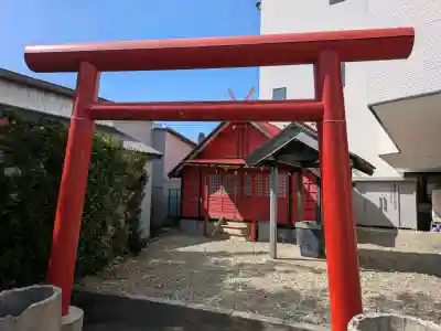 豊福稲荷神社の{uncategorized: "未分類", other: "その他", undefined: "問題あり", building: "その他建物", grave: "お墓", sacred_gate: "鳥居", guardian: "狛犬", statue: "像", buddha: "仏像", history: "歴史", nature: "自然", garden: "庭園", animal: "動物", pagoda: "塔", temizu: "手水舎", mountain_gate: "山門・神門", sanctuary: "本殿・本堂", subordinate: "末社・摂社", art: "芸術", scenery: "景色", jizo: "地蔵", ema: "絵馬", goshuin: "御朱印", omikuji: "おみくじ", items: "授与品その他", amulet: "お守り", goshuincho: "御朱印帳", eats: "食事", festival: "お祭り", votive_dance: "神楽", shichigosan: "七五三参", wedding: "結婚式", experience: "体験その他", initially: "初詣", around: "周辺", anti_infection: "感染症対策"}