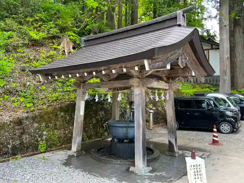 戸隠神社中社の手水舎