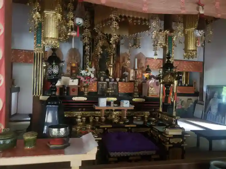 安楽寺の本殿・本堂