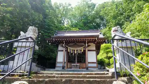 本郷氷川神社の本殿