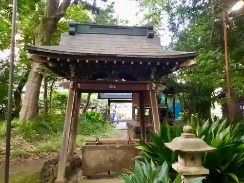 四本木稲荷神社の手水舎