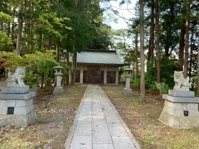 鳥谷崎神社の本殿・本堂