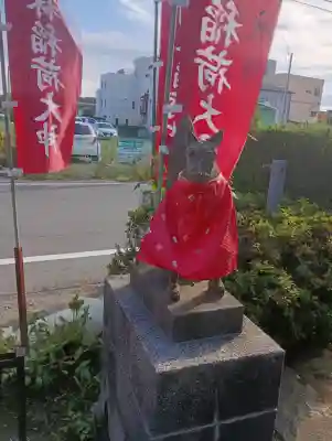 楠森稲荷神社の{uncategorized: "未分類", other: "その他", undefined: "問題あり", building: "その他建物", grave: "お墓", sacred_gate: "鳥居", guardian: "狛犬", statue: "像", buddha: "仏像", history: "歴史", nature: "自然", garden: "庭園", animal: "動物", pagoda: "塔", temizu: "手水舎", mountain_gate: "山門・神門", sanctuary: "本殿・本堂", subordinate: "末社・摂社", art: "芸術", scenery: "景色", jizo: "地蔵", ema: "絵馬", goshuin: "御朱印", omikuji: "おみくじ", items: "授与品その他", amulet: "お守り", goshuincho: "御朱印帳", eats: "食事", festival: "お祭り", votive_dance: "神楽", shichigosan: "七五三参", wedding: "結婚式", experience: "体験その他", initially: "初詣", around: "周辺", anti_infection: "感染症対策"}