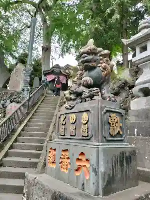 成田山新勝寺の{uncategorized: "未分類", other: "その他", undefined: "問題あり", building: "その他建物", grave: "お墓", sacred_gate: "鳥居", guardian: "狛犬", statue: "像", buddha: "仏像", history: "歴史", nature: "自然", garden: "庭園", animal: "動物", pagoda: "塔", temizu: "手水舎", mountain_gate: "山門・神門", sanctuary: "本殿・本堂", subordinate: "末社・摂社", art: "芸術", scenery: "景色", jizo: "地蔵", ema: "絵馬", goshuin: "御朱印", omikuji: "おみくじ", items: "授与品その他", amulet: "お守り", goshuincho: "御朱印帳", eats: "食事", festival: "お祭り", votive_dance: "神楽", shichigosan: "七五三参", wedding: "結婚式", experience: "体験その他", initially: "初詣", around: "周辺", anti_infection: "感染症対策"}