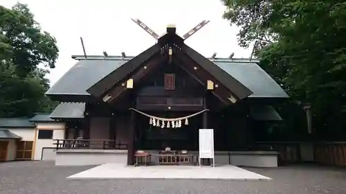 千歳神社の本殿