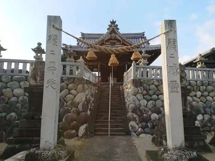 二ノ宮神社の山門・神門