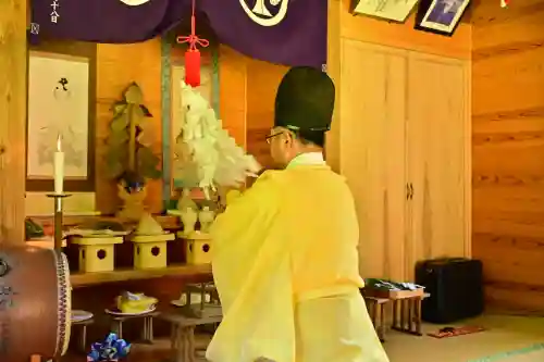 郡殿の池弁財天社(新潟県)