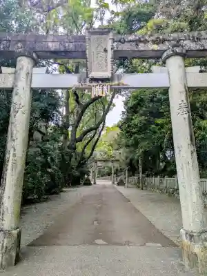 潮江天満宮の{uncategorized: "未分類", other: "その他", undefined: "問題あり", building: "その他建物", grave: "お墓", sacred_gate: "鳥居", guardian: "狛犬", statue: "像", buddha: "仏像", history: "歴史", nature: "自然", garden: "庭園", animal: "動物", pagoda: "塔", temizu: "手水舎", mountain_gate: "山門・神門", sanctuary: "本殿・本堂", subordinate: "末社・摂社", art: "芸術", scenery: "景色", jizo: "地蔵", ema: "絵馬", goshuin: "御朱印", omikuji: "おみくじ", items: "授与品その他", amulet: "お守り", goshuincho: "御朱印帳", eats: "食事", festival: "お祭り", votive_dance: "神楽", shichigosan: "七五三参", wedding: "結婚式", experience: "体験その他", initially: "初詣", around: "周辺", anti_infection: "感染症対策"}