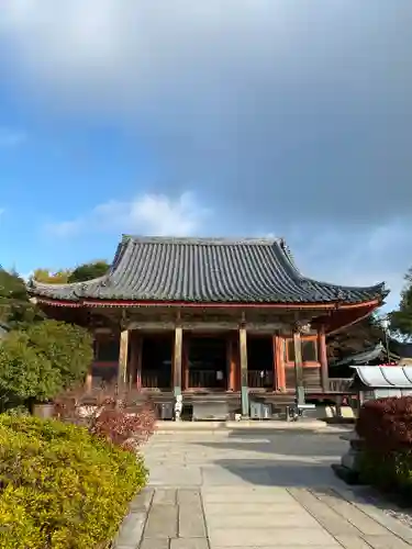 屋島寺の本殿・本堂