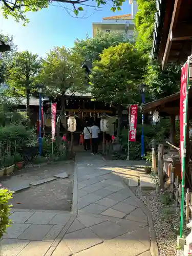 花園稲荷神社の本殿