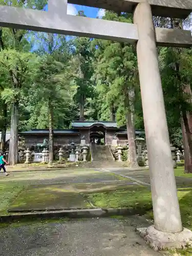 岡太神社・大瀧神社の建物その他