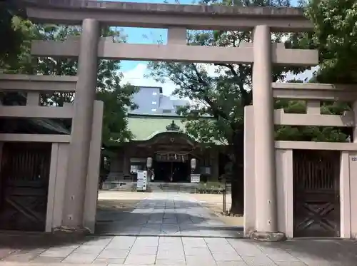 坐摩神社の鳥居