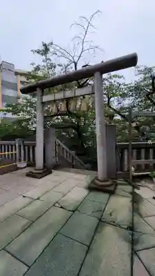 元三島神社の鳥居