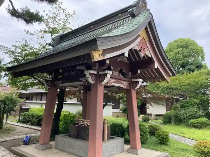明王院の手水舎