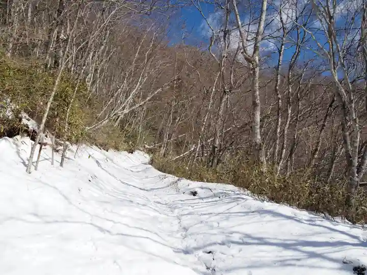 石割神社の周辺