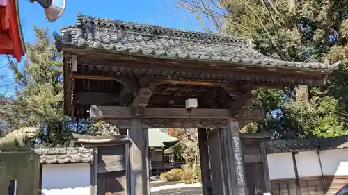 歓喜院本坊の山門・神門