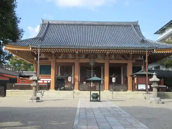 壬生寺の本殿・本堂