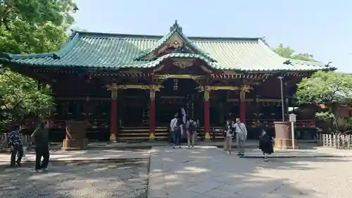 根津神社の本殿