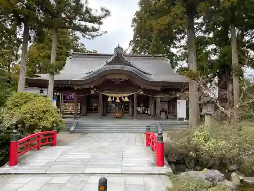 越中一宮 髙瀬神社の本殿・本堂