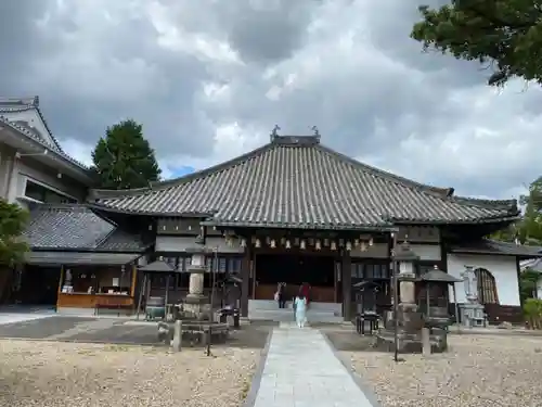 八事山 興正寺の本殿・本堂