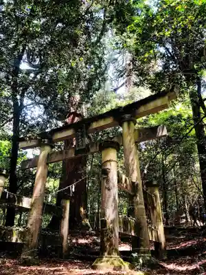 市房山神宮の鳥居