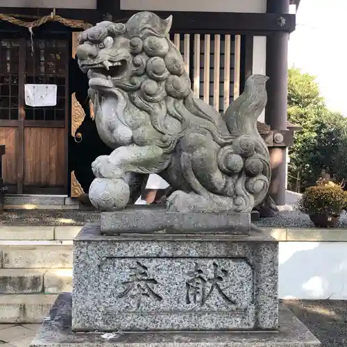 公所浅間神社の狛犬