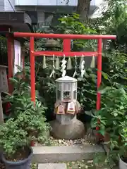 三崎稲荷神社の鳥居