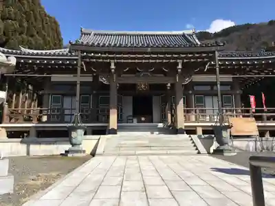 笠原寺の本殿・本堂