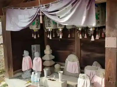 爲那都比古神社の地蔵